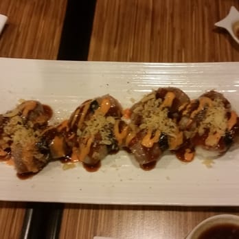 Kikaku Sushi Bar - Chef's special on the house - Sushi Bars Near Me - The Blue Mountains, Ontario