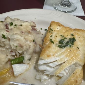 Chena's Alaskan Grill - Halibut - American Near Me - Fairbanks, Alaska Chena's Alaskan Grill - Halibut - American Near Me - Fairbanks, Alaska