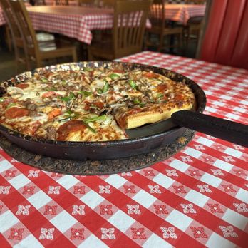 Pizza Hut - Pan pizza supreme - Pizza Near Me - Tunkhannock, Pennsylvania