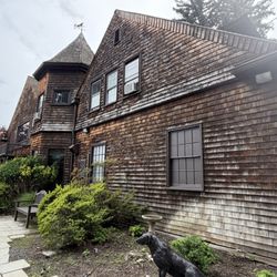 Hiram Blauvelt Art Museum - The other side of the old barn building.