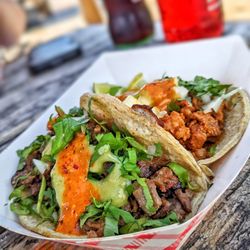 Tacos De Cacheton - Tacos de asada y Al Pastor