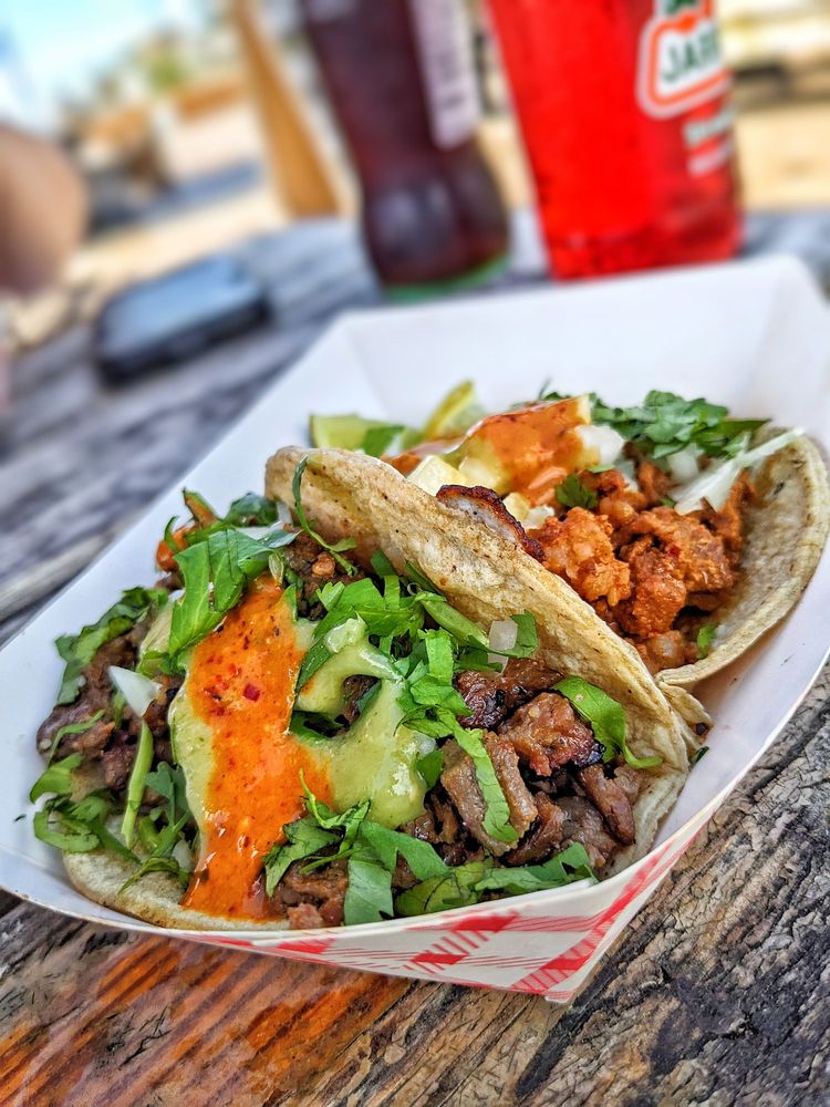 Tacos De Cacheton