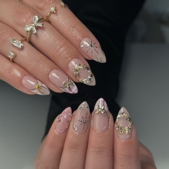 Manis By Ash - Nail Technicians Near Me Manis By Ash - Nail Technicians Near Me