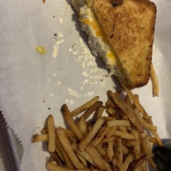 Summer Salts Beach Grill - Crab grilled cheese - Bars Near Me - Bethany Beach, Delaware Summer Salts Beach Grill - Crab grilled cheese - Bars Near Me - Bethany Beach, Delaware