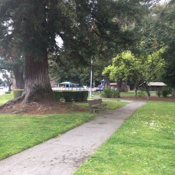 Memorial Park - Parks Near Me - San Leandro, California