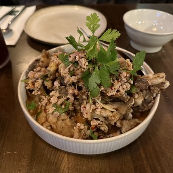 Khao Tiew - Fried oyster mushrooms and ground pork. - Thai Near Me - San Francisco, California