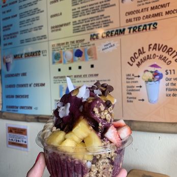 Makani's Magic Pineapple Shack - Juice Bars & Smoothies Near Me - Hilo, Hawaii