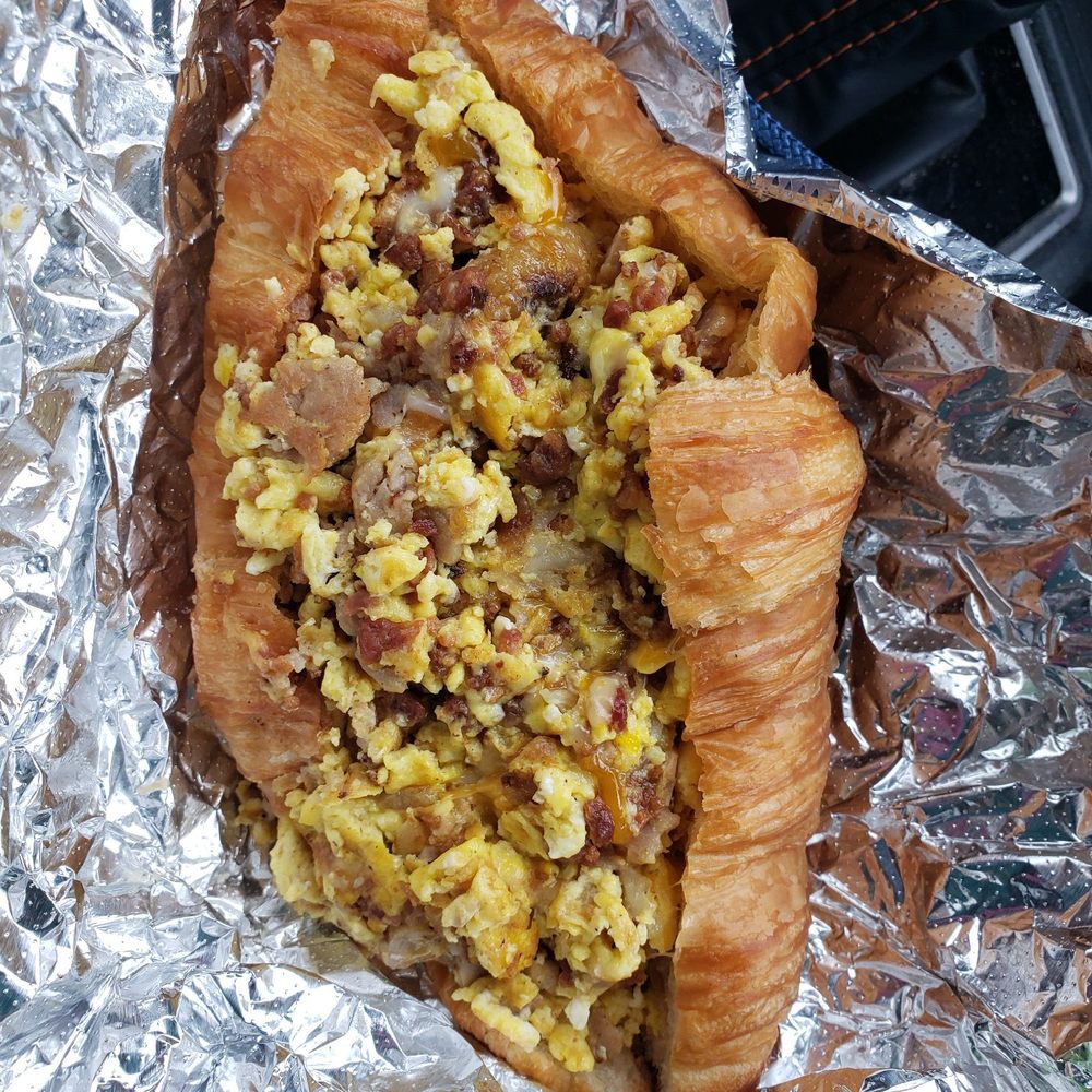 Curbgrill - Curbgrill Breakfast Croissant with bacon & sausage - Breakfast & Brunch Near Me - Montrose , California