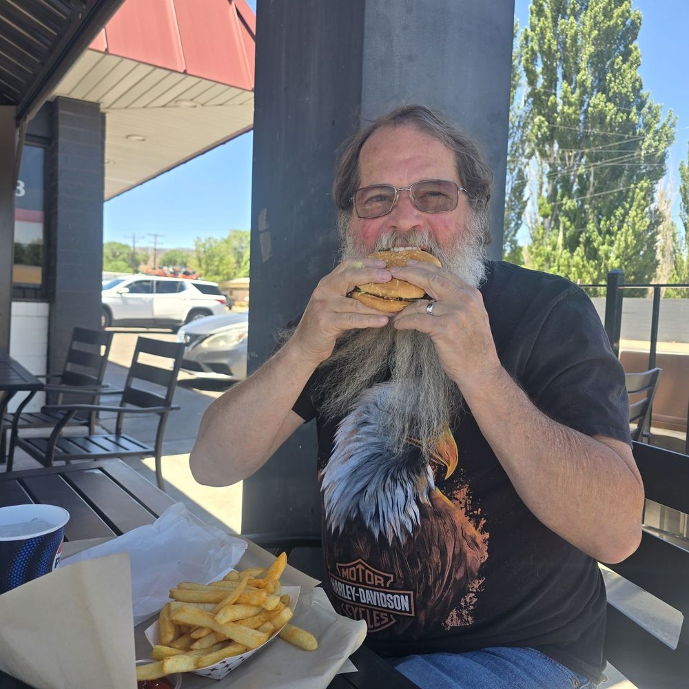 Sandi's Drive Inn - Yummy cheeseburger - Burgers Near Me - Richfield, Utah Sandi's Drive Inn - Yummy cheeseburger - Burgers Near Me - Richfield, Utah