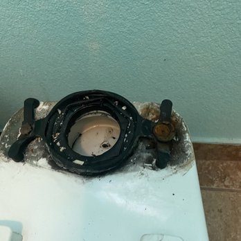 A.W.O Plumbing - Tank rust - Plumbing Near Me A.W.O Plumbing - Tank rust - Plumbing Near Me