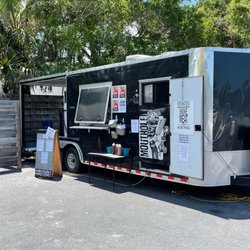 Mouthole BBQ - Mouthole food truck at Calusa Brewing