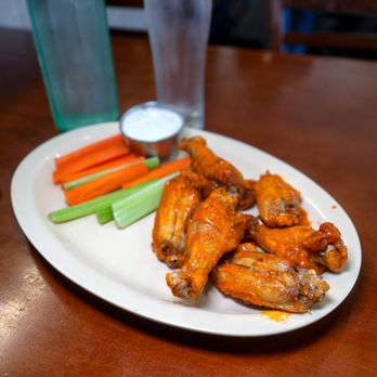 Honduras Kitchen - 6 wings, spicy $8 - Honduran Near Me - San Francisco, California Honduras Kitchen - 6 wings, spicy $8 - Honduran Near Me - San Francisco, California