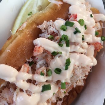 Brooklyn Crab - Snow Crab Roll - Seafood Near Me - Brooklyn, New York