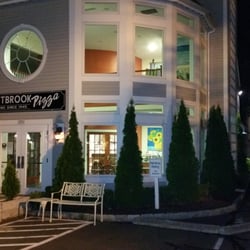 Westbrook Pizza - The front entrance....