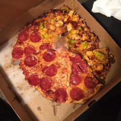 Fox's Pizza Den - My pizza looked like when I opened the box besides this it wasn't a bad tasting pizza and iT was deliver to me within 20 min