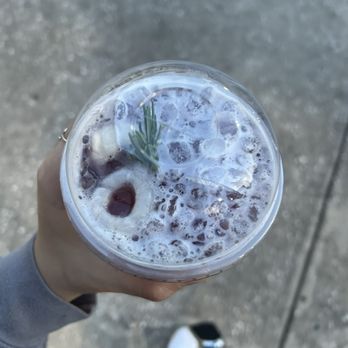 Tealux Cafe - Tampa - Luna garnish - Bubble Tea Near Me - Tampa, Florida Tealux Cafe - Tampa - Luna garnish - Bubble Tea Near Me - Tampa, Florida