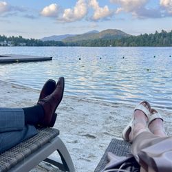 Golden Arrow Lakeside Resort - Mirror lake