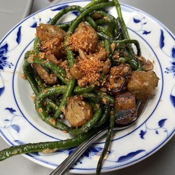 Bonnie's - Long beans!! - Cantonese Near Me - Brooklyn, New York Bonnie's - Long beans!! - Cantonese Near Me - Brooklyn, New York