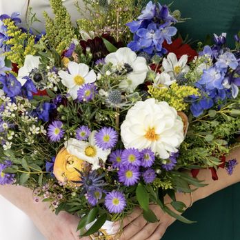 Lindenhurst Village Florist - Florists Near Me - Lindenhurst, New York