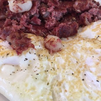 The Westmont - Corned beef hash lots of meat not much taste - Diners Near Me - Haddon Township, New Jersey