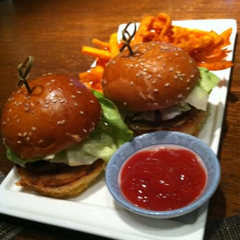 AnQi Bistro - Kobe beef sliders...yum! - Asian Fusion Near Me - Costa Mesa, California