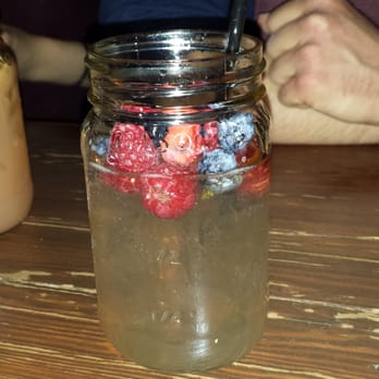 Old Crow Smokehouse - Front porch punch - Barbeque Near Me - Chicago, Illinois Old Crow Smokehouse - Front porch punch - Barbeque Near Me - Chicago, Illinois