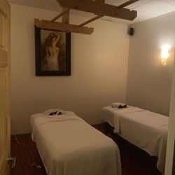 J Massage - Ashiashu