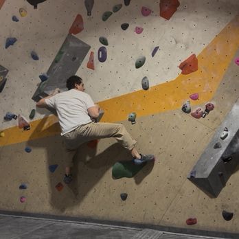 Vertical Rock Tysons Bouldering - Slab wall - Rock Climbing Near Me - Tysons, Virginia