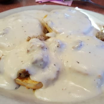 Dakota Diner - Biscuits and gravy - Diners Near Me - Dickinson, North Dakota
