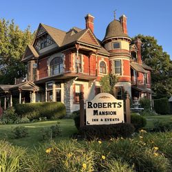 Roberts Mansion Inn & Events