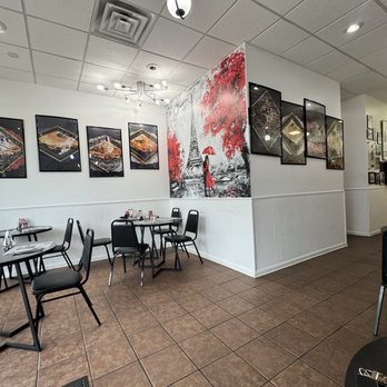 French Crêperie - Indoor dining - Creperies Near Me - Chesterfield, Missouri French Crêperie - Indoor dining - Creperies Near Me - Chesterfield, Missouri