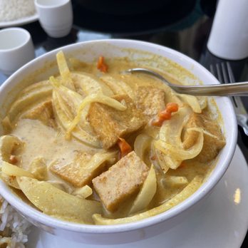 Jk Thai Garden and Sushi - Yellow curry with tofu - Thai Near Me - Mount Dora, Florida