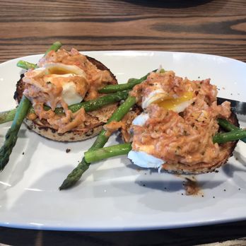Another Broken Egg Cafe - American Near Me - Gilbert, Arizona
