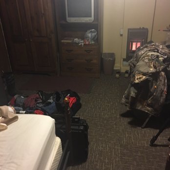 Copperstate Motel - Wall mounted open flame gas heater. - Hotels Near Me - Ash Fork, Arizona Copperstate Motel - Wall mounted open flame gas heater. - Hotels Near Me - Ash Fork, Arizona