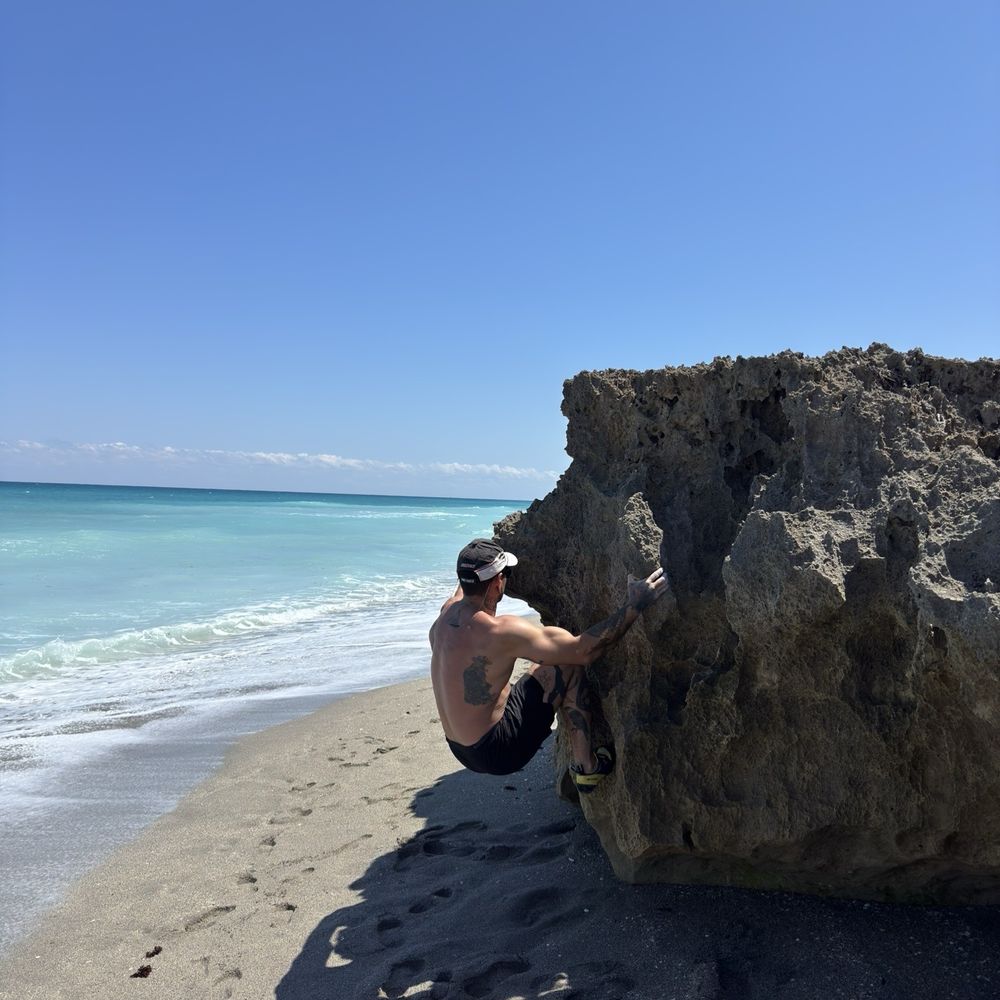 Bouldering at blowing rocks, not much rock to work with but made the most of the unique feature on the beach! Very neat! Bouldering at blowing rocks, not much rock to work with but made the most of the unique feature on the beach! Very neat!