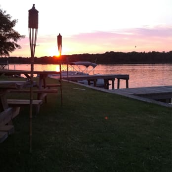 Lake Palestine Resort - GORGEOUS!! - Boating Near Me - Frankston, Texas Lake Palestine Resort - GORGEOUS!! - Boating Near Me - Frankston, Texas