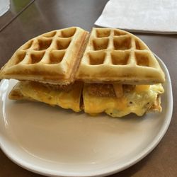 Hangover sammie, hashbrowns, no maple syrup