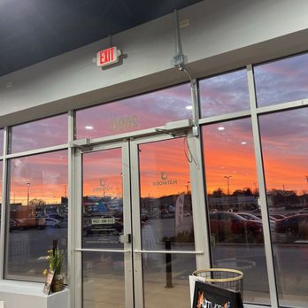 HOTWORX - Sycamore, IL - Dekalb Ave - Yoga Near Me - Sycamore, Illinois