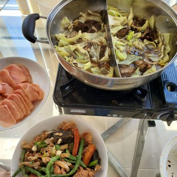 Memory Corner - We have added vegetable to our hotpot and extra meat!:D - Taiwanese Near Me - Richmond, British Columbia