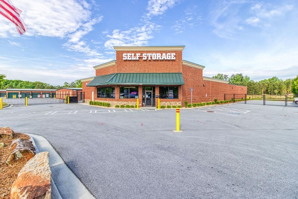 PREMIER STORAGE AT HAMILTON MILL Updated September 2024 14 Photos