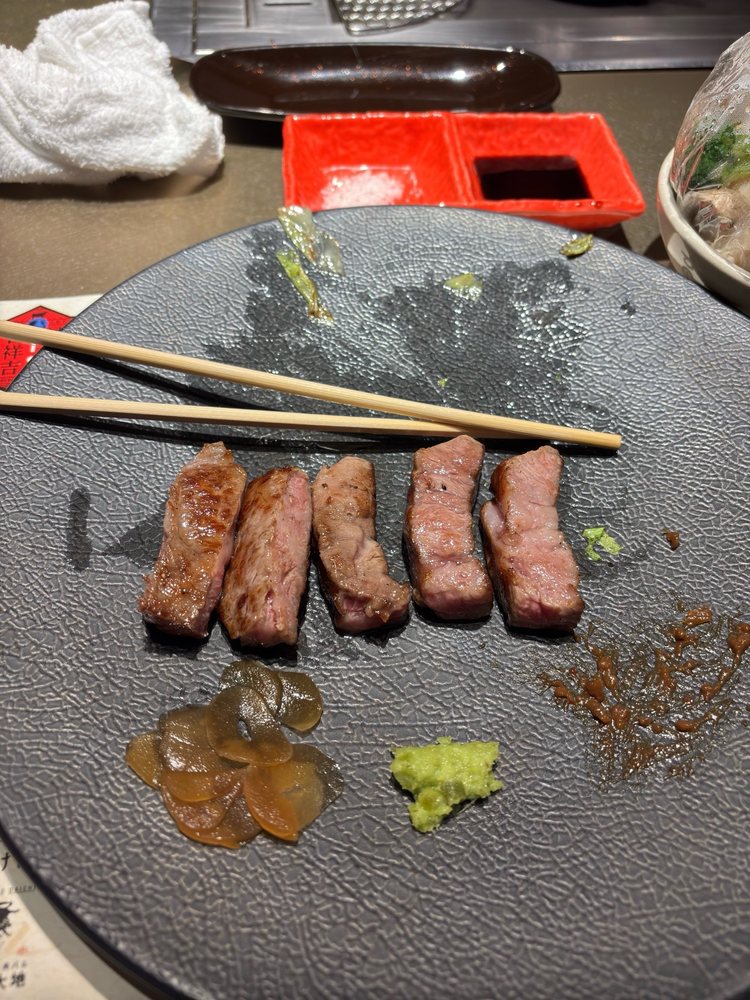 KOBE BEEF WANOMIYA Dotonburi Honten