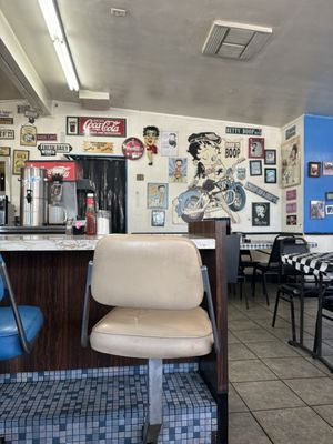 Lisa's Coffee Shop by null