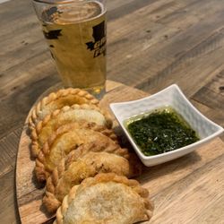 LA Empanadas - M