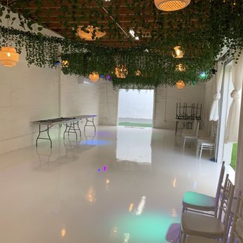 KUE Event space - A good interior area with alternate lighting options - Venues & Event Spaces Near Me - North Hollywood, California