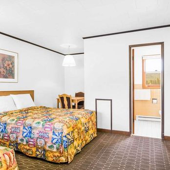 Knights Inn Pine Grove - Guest room - Hotels Near Me - Pine Grove, Pennsylvania Knights Inn Pine Grove - Guest room - Hotels Near Me - Pine Grove, Pennsylvania