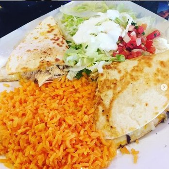 Mi Cancun - Vamonos lunch quesadilla was $5.99 perfect size for me with the chips and a few drinks - Mexican Near Me - Morrisville, North Carolina Mi Cancun - Vamonos lunch quesadilla was $5.99 perfect size for me with the chips and a few drinks - Mexican Near Me - Morrisville, North Carolina