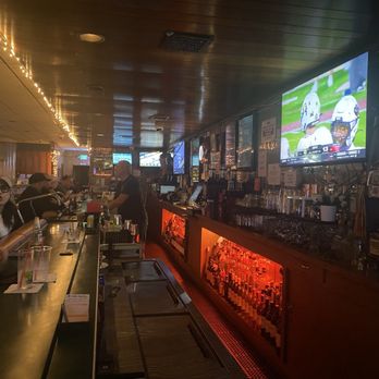 Crest Lounge - Lounges Near Me - Temple City, California