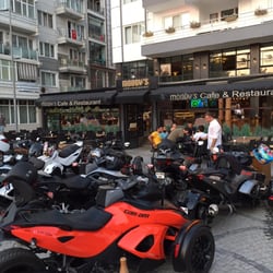Moody's Cafe & Restaurant