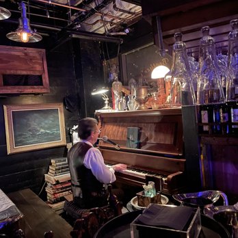 The Blind Rabbit - Piano player / singer - Cocktail Bars Near Me - Anaheim, California The Blind Rabbit - Piano player / singer - Cocktail Bars Near Me - Anaheim, California