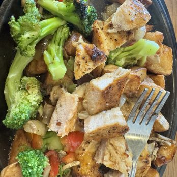 Denny's - Bourbon Chicken Skillet - Breakfast & Brunch Near Me - Oak Creek, Wisconsin